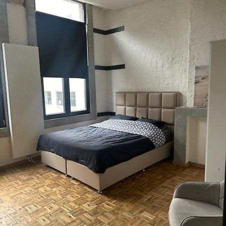 Place To Stay In Antwerp City Екстериор снимка
