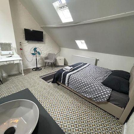 Place To Stay In Antwerp City Екстериор снимка